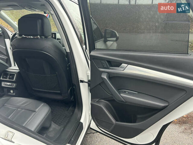 Белый Ауди Ку 5, объемом двигателя 1.98 л и пробегом 145 тыс. км за 23888 $, фото 21 на Automoto.ua