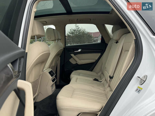 Білий Ауді Ку 5, об'ємом двигуна 1.98 л та пробігом 159 тис. км за 24699 $, фото 72 на Automoto.ua