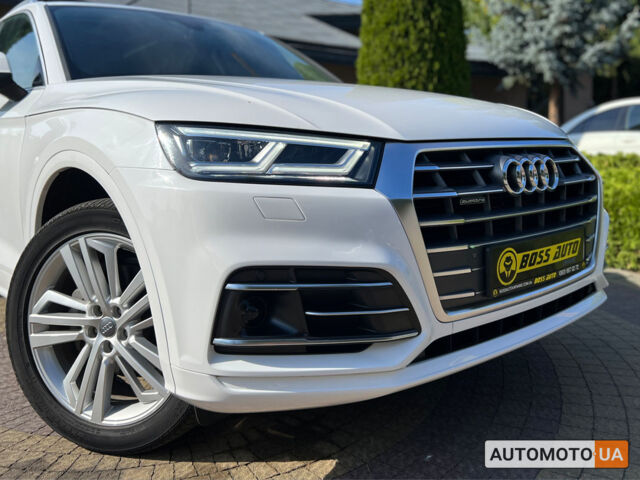 Белый Ауди Ку 5, объемом двигателя 2 л и пробегом 27 тыс. км за 35800 $, фото 27 на Automoto.ua