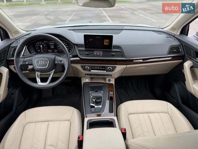 Білий Ауді Ку 5, об'ємом двигуна 1.98 л та пробігом 60 тис. км за 31500 $, фото 55 на Automoto.ua