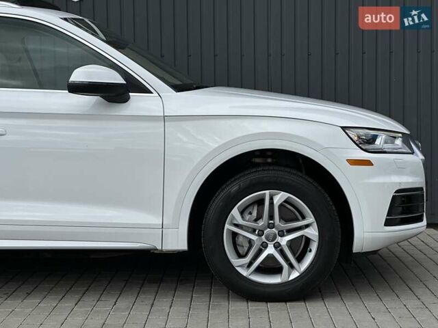 Белый Ауди Ку 5, объемом двигателя 1.98 л и пробегом 162 тыс. км за 24900 $, фото 7 на Automoto.ua