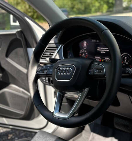 Белый Ауди Ку 5, объемом двигателя 1.98 л и пробегом 128 тыс. км за 27999 $, фото 28 на Automoto.ua