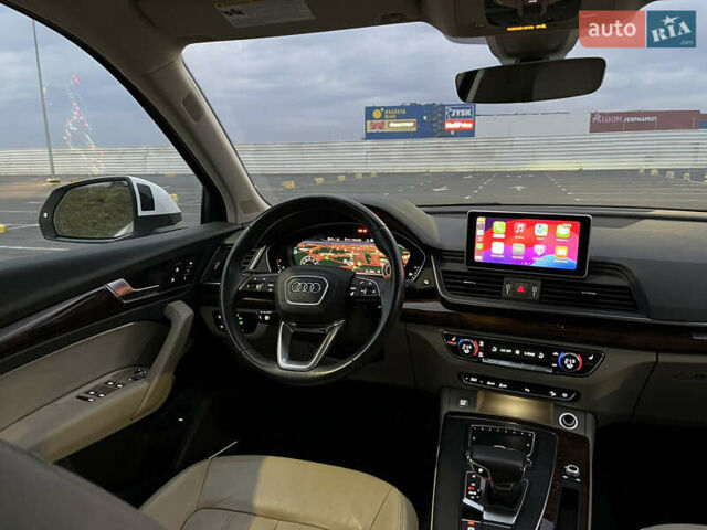 Білий Ауді Ку 5, об'ємом двигуна 1.98 л та пробігом 111 тис. км за 25600 $, фото 49 на Automoto.ua