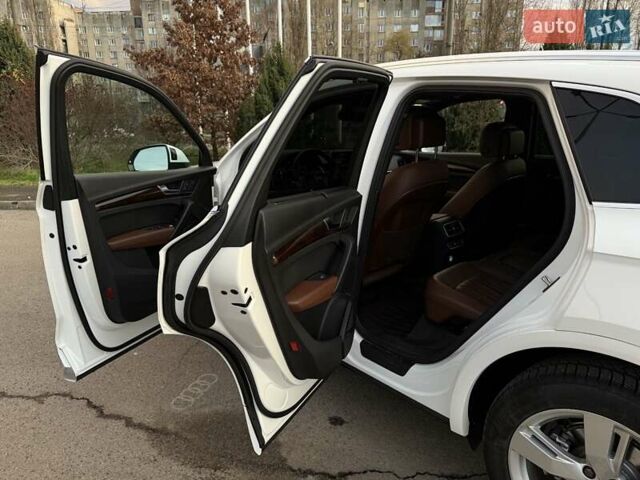 Белый Ауди Ку 5, объемом двигателя 1.98 л и пробегом 108 тыс. км за 26700 $, фото 31 на Automoto.ua