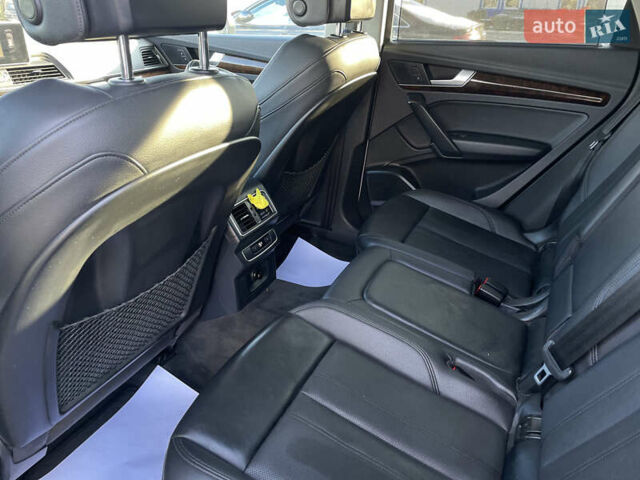 Белый Ауди Ку 5, объемом двигателя 1.98 л и пробегом 193 тыс. км за 25000 $, фото 26 на Automoto.ua