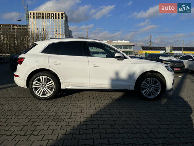 Белый Ауди Ку 5, объемом двигателя 1.98 л и пробегом 193 тыс. км за 25000 $, фото 2 на Automoto.ua