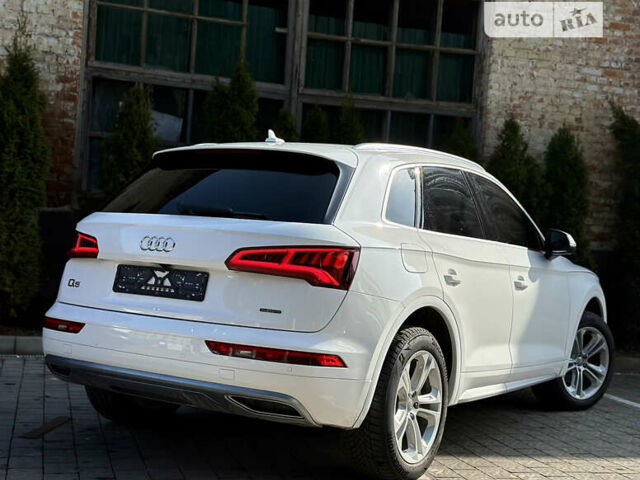 Белый Ауди Ку 5, объемом двигателя 2 л и пробегом 41 тыс. км за 24900 $, фото 14 на Automoto.ua