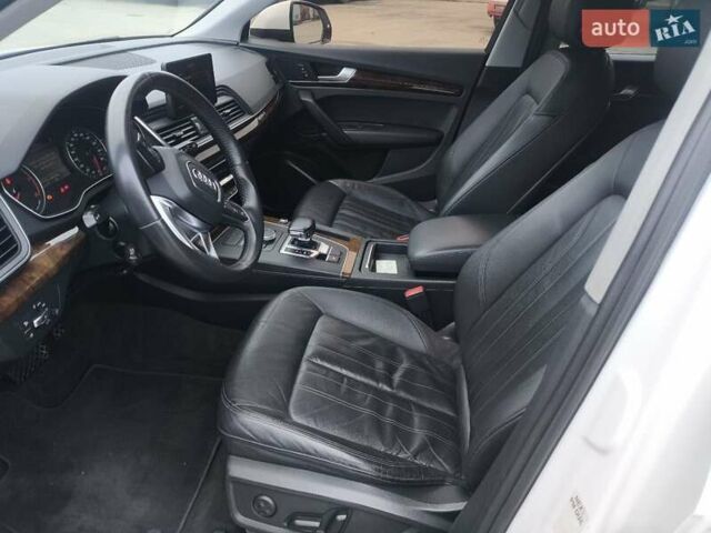 Белый Ауди Ку 5, объемом двигателя 1.98 л и пробегом 170 тыс. км за 20700 $, фото 7 на Automoto.ua