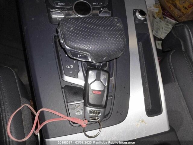 Білий Ауді Ку 5, об'ємом двигуна 2 л та пробігом 132 тис. км за 18500 $, фото 7 на Automoto.ua