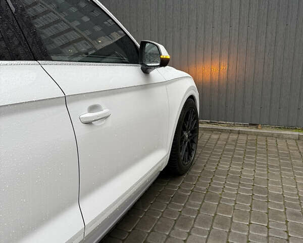 Білий Ауді Ку 5, об'ємом двигуна 1.98 л та пробігом 229 тис. км за 22400 $, фото 37 на Automoto.ua