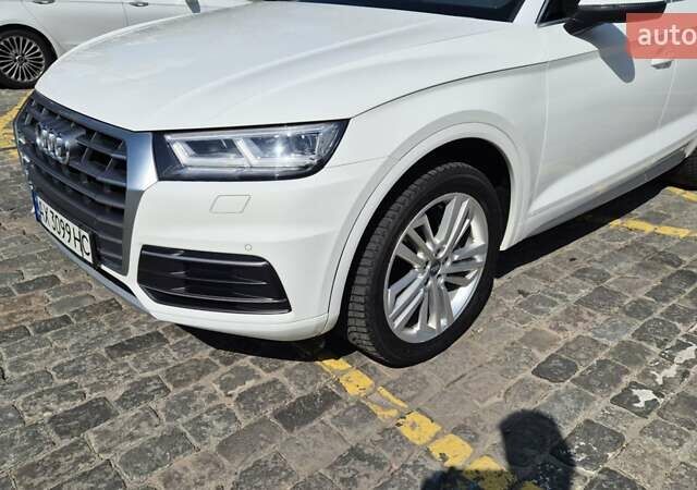 Белый Ауди Ку 5, объемом двигателя 1.98 л и пробегом 57 тыс. км за 30000 $, фото 14 на Automoto.ua