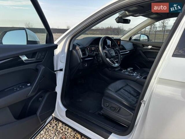 Білий Ауді Ку 5, об'ємом двигуна 1.98 л та пробігом 107 тис. км за 23500 $, фото 12 на Automoto.ua