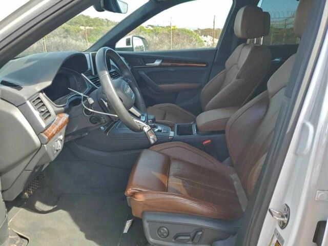 Білий Ауді Ку 5, об'ємом двигуна 2 л та пробігом 37 тис. км за 7300 $, фото 6 на Automoto.ua