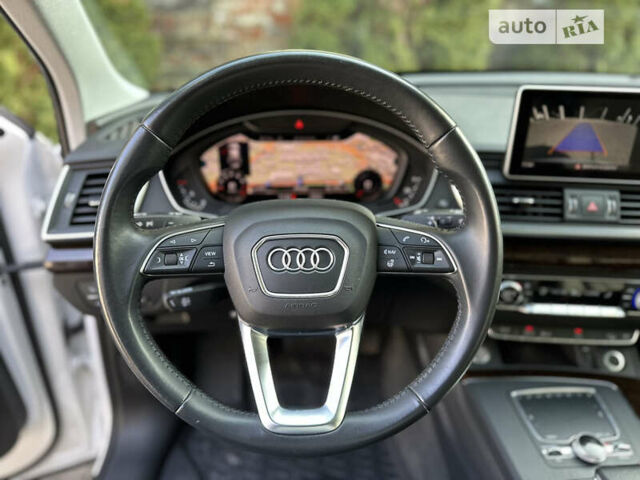 Белый Ауди Ку 5, объемом двигателя 2 л и пробегом 41 тыс. км за 24900 $, фото 38 на Automoto.ua