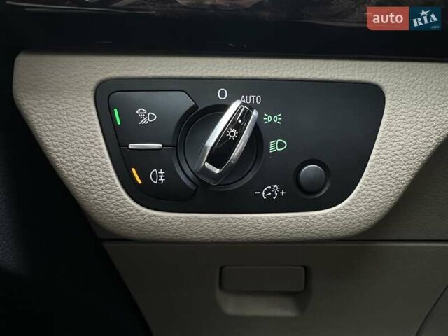 Белый Ауди Ку 5, объемом двигателя 2 л и пробегом 135 тыс. км за 26950 $, фото 134 на Automoto.ua