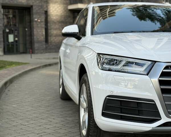 Белый Ауди Ку 5, объемом двигателя 1.98 л и пробегом 180 тыс. км за 22299 $, фото 11 на Automoto.ua