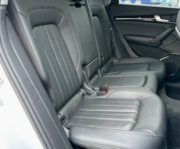 Белый Ауди Ку 5, объемом двигателя 2 л и пробегом 162 тыс. км за 20900 $, фото 45 на Automoto.ua