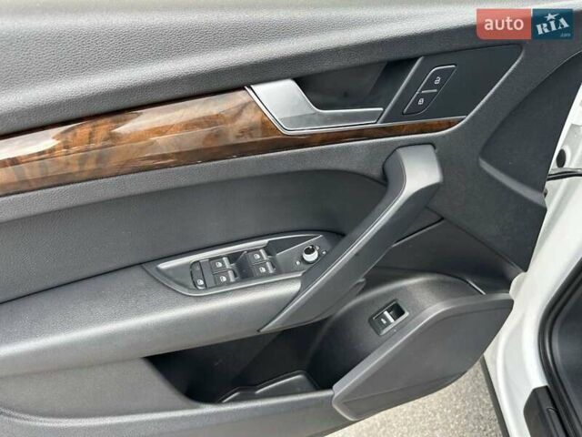 Белый Ауди Ку 5, объемом двигателя 1.98 л и пробегом 170 тыс. км за 20700 $, фото 10 на Automoto.ua