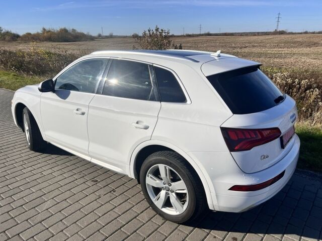 Белый Ауди Ку 5, объемом двигателя 0 л и пробегом 120 тыс. км за 26000 $, фото 4 на Automoto.ua