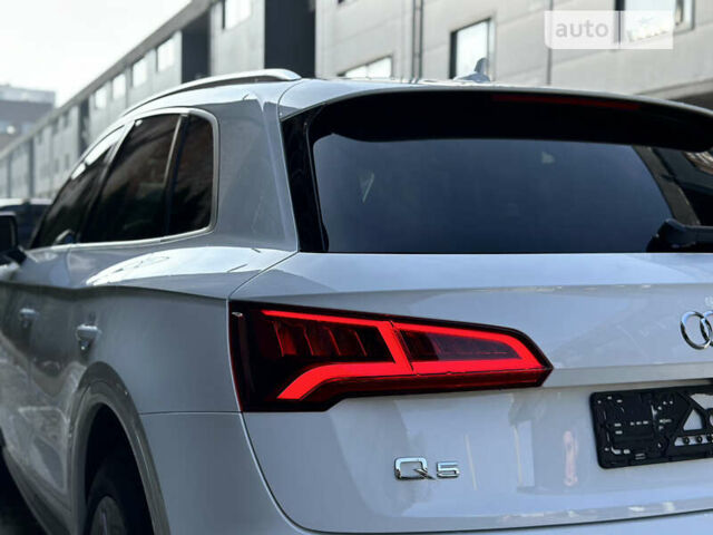 Белый Ауди Ку 5, объемом двигателя 2 л и пробегом 41 тыс. км за 24900 $, фото 12 на Automoto.ua