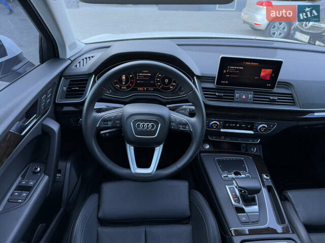 Білий Ауді Ку 5, об'ємом двигуна 2 л та пробігом 194 тис. км за 24500 $, фото 20 на Automoto.ua