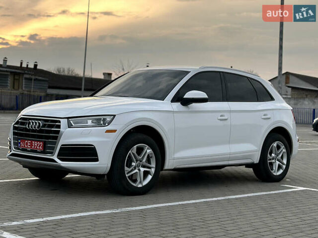 Белый Ауди Ку 5, объемом двигателя 2 л и пробегом 162 тыс. км за 20900 $, фото 19 на Automoto.ua