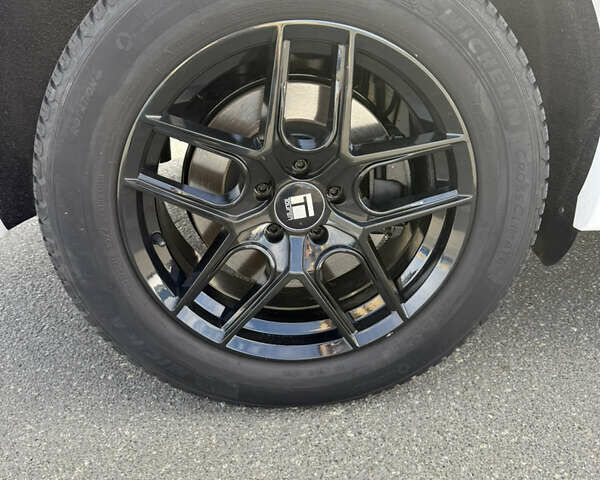 Белый Ауди Ку 5, объемом двигателя 1.98 л и пробегом 142 тыс. км за 26300 $, фото 8 на Automoto.ua