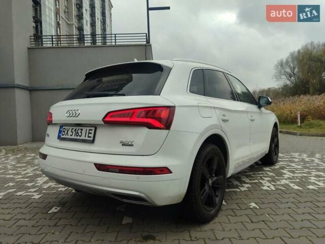 Белый Ауди Ку 5, объемом двигателя 1.98 л и пробегом 96 тыс. км за 30500 $, фото 9 на Automoto.ua