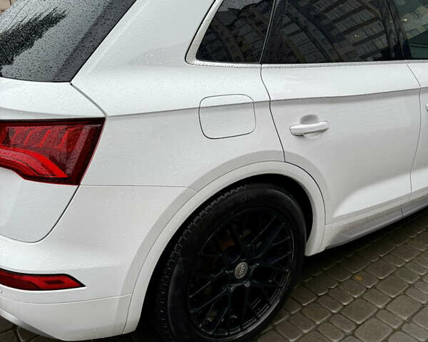 Білий Ауді Ку 5, об'ємом двигуна 1.98 л та пробігом 229 тис. км за 22400 $, фото 34 на Automoto.ua