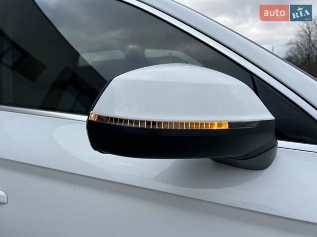 Белый Ауди Ку 5, объемом двигателя 2 л и пробегом 135 тыс. км за 26950 $, фото 60 на Automoto.ua