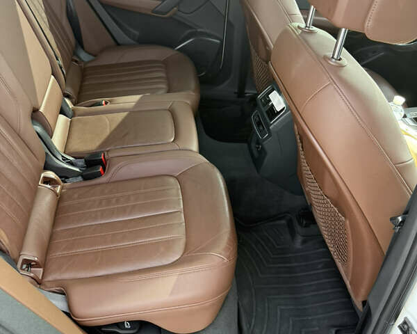 Белый Ауди Ку 5, объемом двигателя 1.98 л и пробегом 142 тыс. км за 26300 $, фото 9 на Automoto.ua