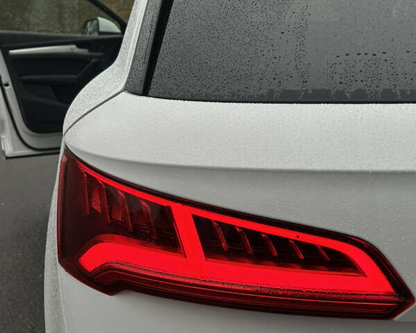 Белый Ауди Ку 5, объемом двигателя 1.98 л и пробегом 145 тыс. км за 23888 $, фото 16 на Automoto.ua