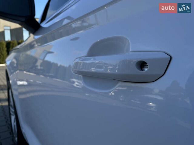 Белый Ауди Ку 5, объемом двигателя 1.98 л и пробегом 193 тыс. км за 25000 $, фото 10 на Automoto.ua