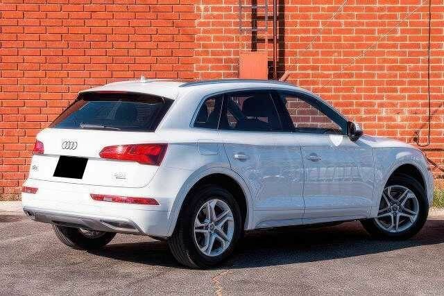 Білий Ауді Ку 5, об'ємом двигуна 2 л та пробігом 98 тис. км за 8000 $, фото 7 на Automoto.ua