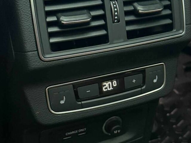 Білий Ауді Ку 5, об'ємом двигуна 2 л та пробігом 180 тис. км за 22299 $, фото 16 на Automoto.ua