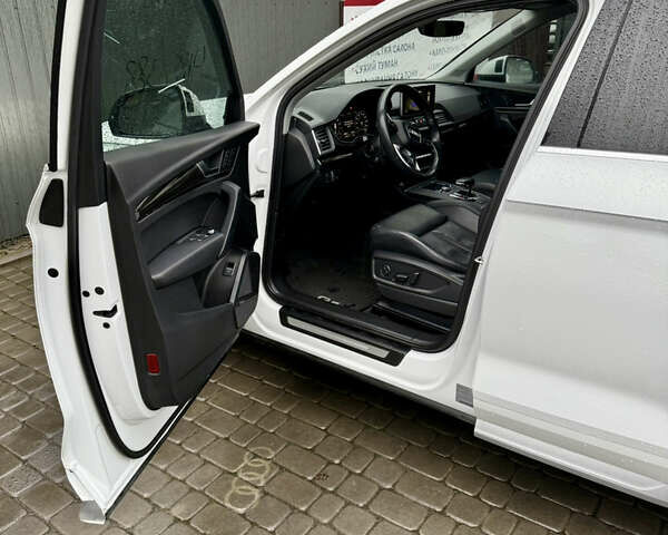 Білий Ауді Ку 5, об'ємом двигуна 1.98 л та пробігом 229 тис. км за 22400 $, фото 51 на Automoto.ua