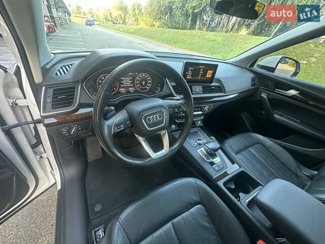 Белый Ауди Ку 5, объемом двигателя 1.99 л и пробегом 159 тыс. км за 24999 $, фото 21 на Automoto.ua