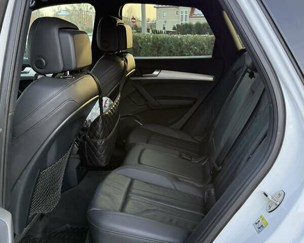 Білий Ауді Ку 5, об'ємом двигуна 1.98 л та пробігом 116 тис. км за 26500 $, фото 17 на Automoto.ua