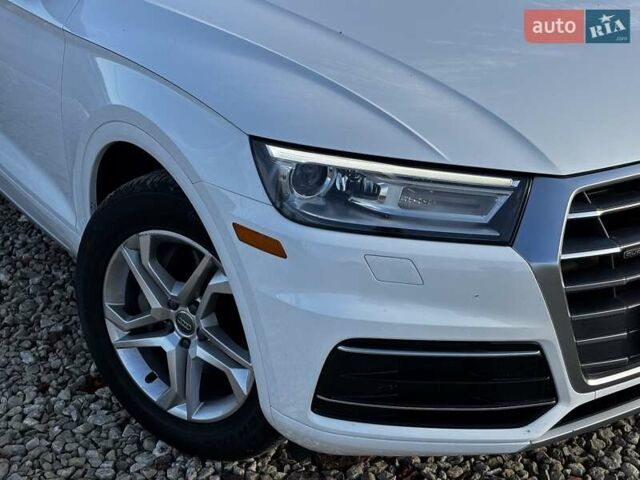 Білий Ауді Ку 5, об'ємом двигуна 1.98 л та пробігом 107 тис. км за 23500 $, фото 4 на Automoto.ua