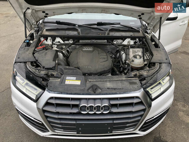 Белый Ауди Ку 5, объемом двигателя 2 л и пробегом 155 тыс. км за 17980 $, фото 29 на Automoto.ua