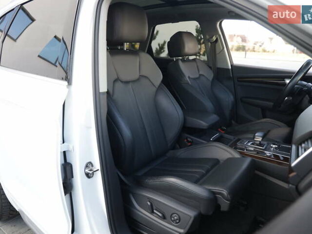 Білий Ауді Ку 5, об'ємом двигуна 1.98 л та пробігом 120 тис. км за 28500 $, фото 18 на Automoto.ua