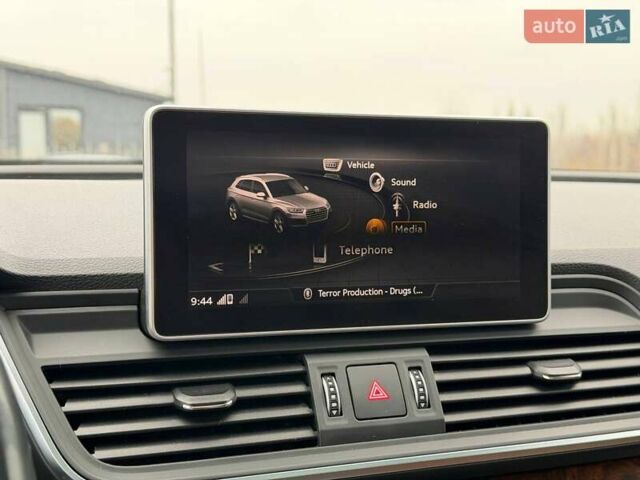 Белый Ауди Ку 5, объемом двигателя 1.98 л и пробегом 158 тыс. км за 25500 $, фото 60 на Automoto.ua