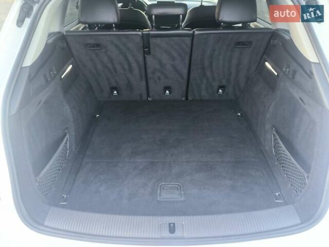 Белый Ауди Ку 5, объемом двигателя 1.98 л и пробегом 211 тыс. км за 18700 $, фото 32 на Automoto.ua