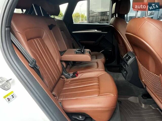 Белый Ауди Ку 5, объемом двигателя 2 л и пробегом 209 тыс. км за 25990 $, фото 12 на Automoto.ua