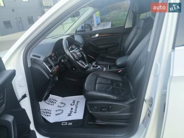 Белый Ауди Ку 5, объемом двигателя 1.98 л и пробегом 211 тыс. км за 18700 $, фото 24 на Automoto.ua