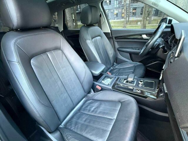 Білий Ауді Ку 5, об'ємом двигуна 2 л та пробігом 180 тис. км за 22299 $, фото 8 на Automoto.ua