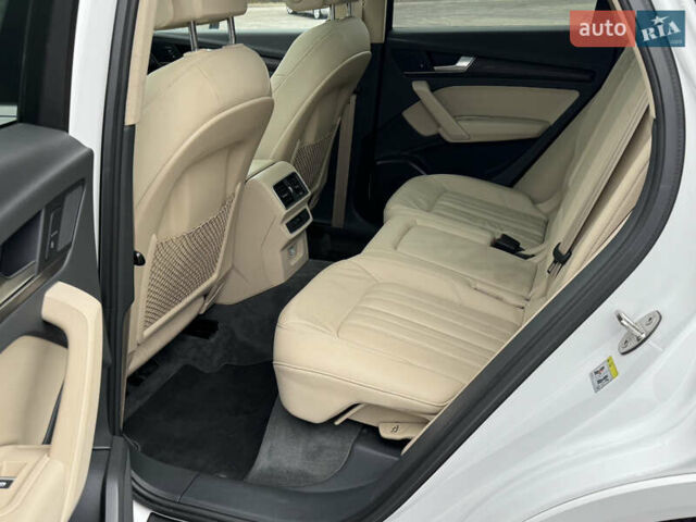 Білий Ауді Ку 5, об'ємом двигуна 1.98 л та пробігом 159 тис. км за 24699 $, фото 73 на Automoto.ua