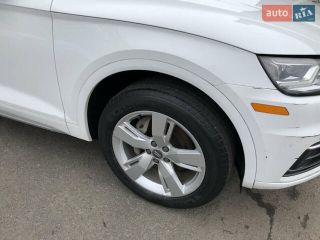 Белый Ауди Ку 5, объемом двигателя 2 л и пробегом 155 тыс. км за 17980 $, фото 24 на Automoto.ua