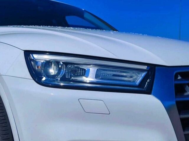 Белый Ауди Ку 5, объемом двигателя 2 л и пробегом 90 тыс. км за 16800 $, фото 9 на Automoto.ua