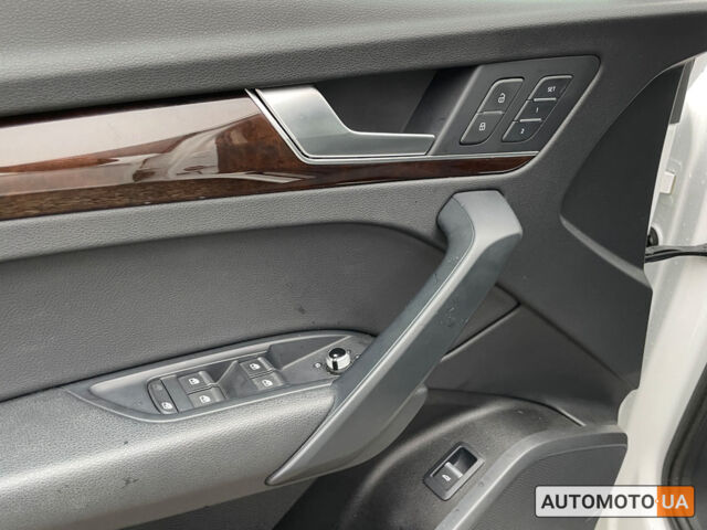 Белый Ауди Ку 5, объемом двигателя 2 л и пробегом 104 тыс. км за 27800 $, фото 9 на Automoto.ua